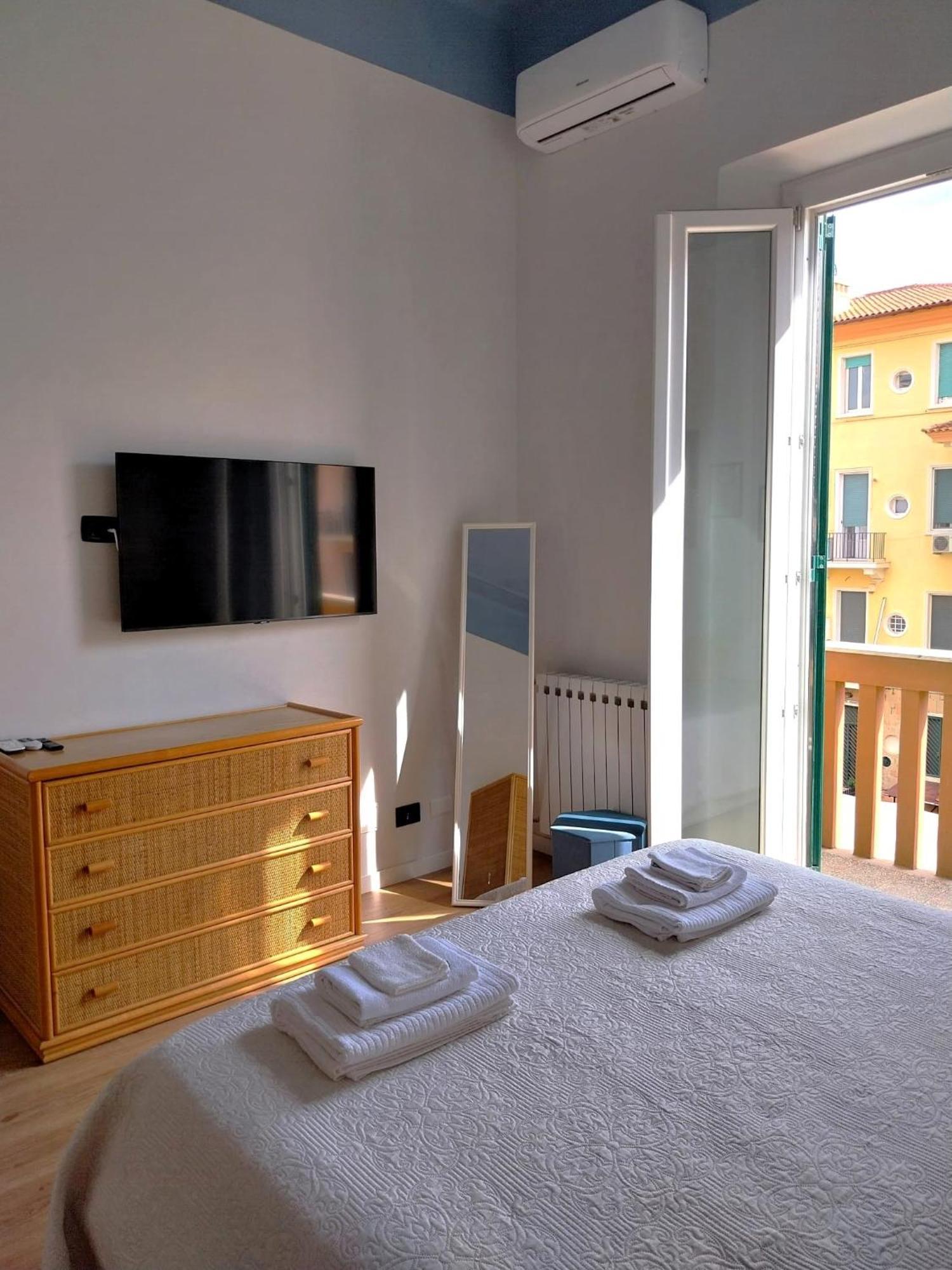 Mareroma32 - Tourist Rental Лидо-ди-Остия Экстерьер фото